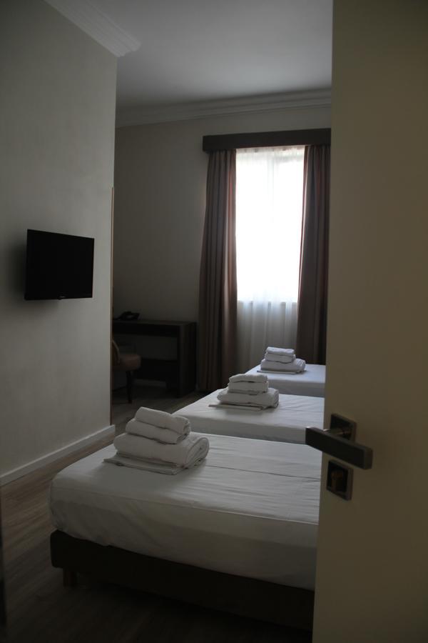 Hotel Hermes Tirana Eksteriør billede