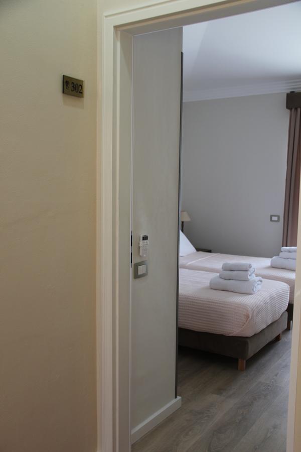 Hotel Hermes Tirana Eksteriør billede