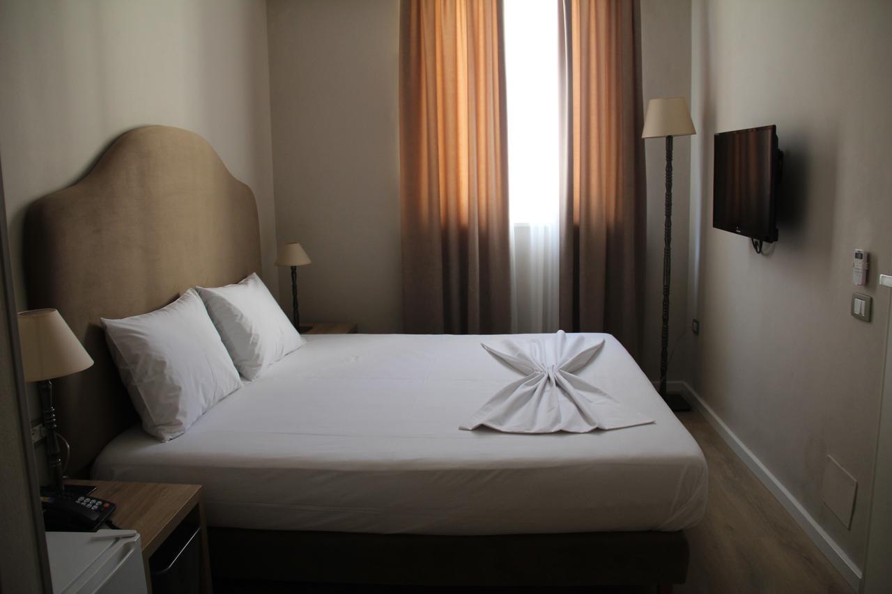 Hotel Hermes Tirana Eksteriør billede